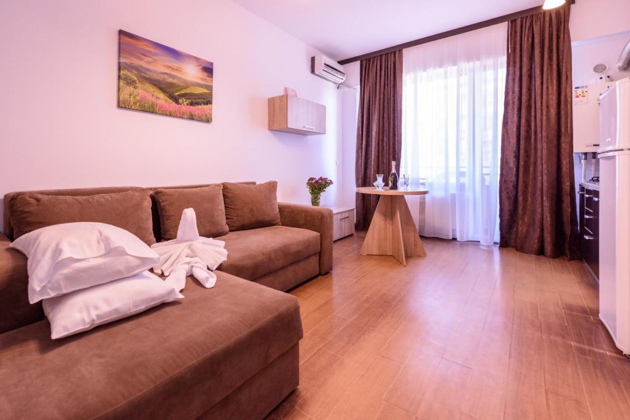 Appartamento Theo Summerland Seaview Mamaia Esterno foto